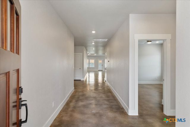 223 Timberline Drive, Burnet, TX 78611