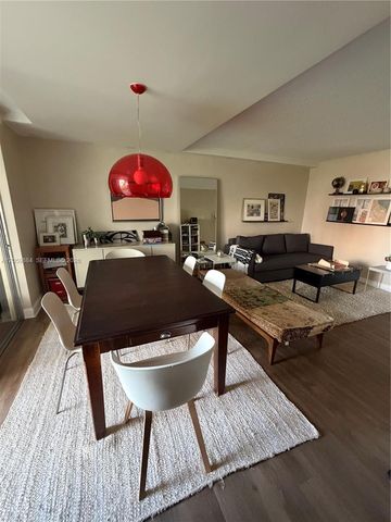 2980 Point East Dr D101, Aventura, FL 33160