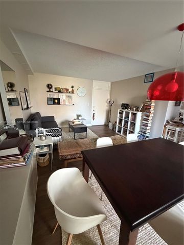 2980 Point East Dr D101, Aventura, FL 33160