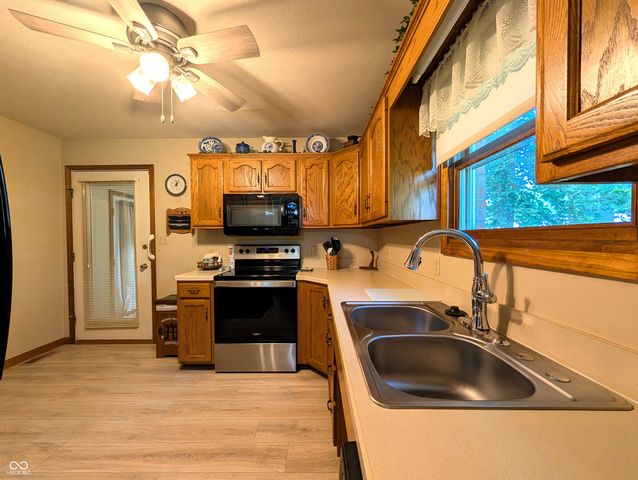 5011 Countess Drive, Columbus, IN 47203