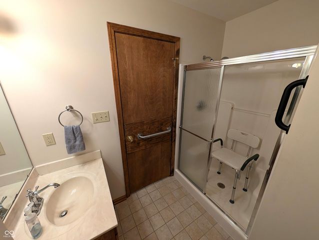 5011 Countess Drive, Columbus, IN 47203