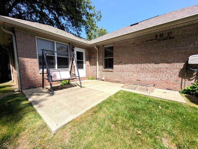 5011 Countess Drive, Columbus, IN 47203