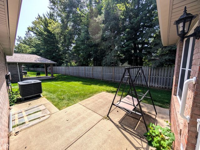 5011 Countess Drive, Columbus, IN 47203
