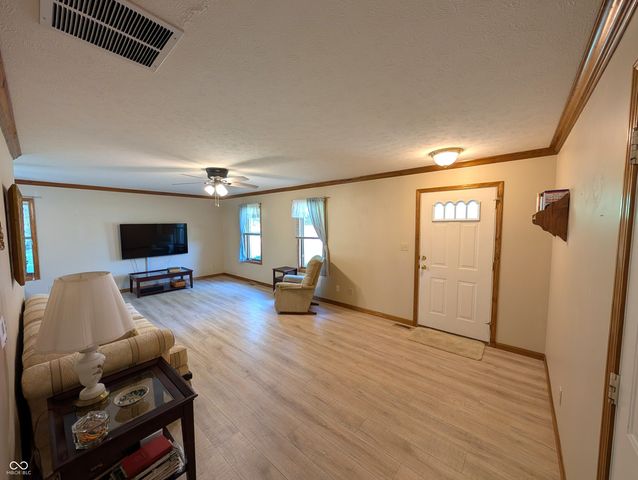 5011 Countess Drive, Columbus, IN 47203