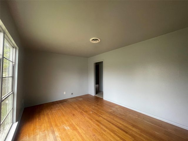 4810 Airport Boulevard, Houston, TX 77048