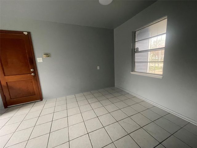 4810 Airport Boulevard, Houston, TX 77048