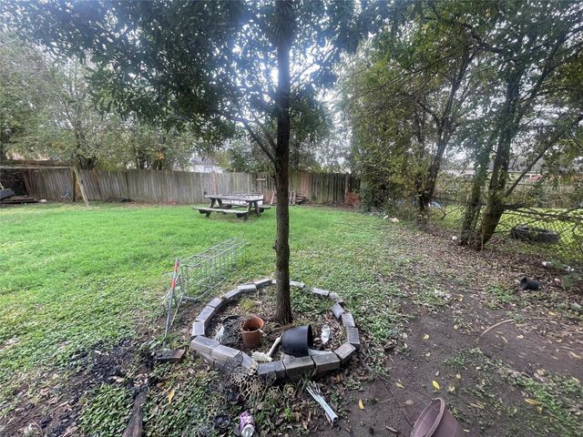 4810 Airport Boulevard, Houston, TX 77048
