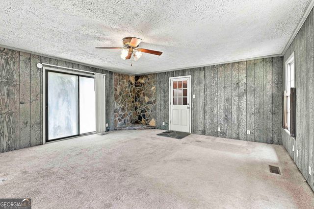 458 Mehaffey Drive, Fairburn, GA 30213