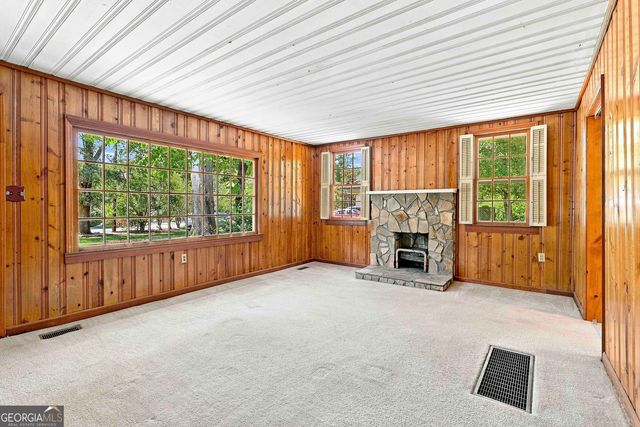 458 Mehaffey Drive, Fairburn, GA 30213