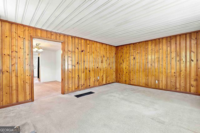 458 Mehaffey Drive, Fairburn, GA 30213