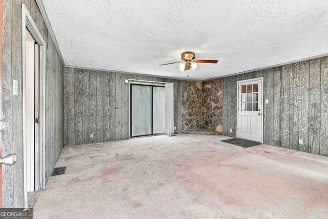 458 Mehaffey Drive, Fairburn, GA 30213