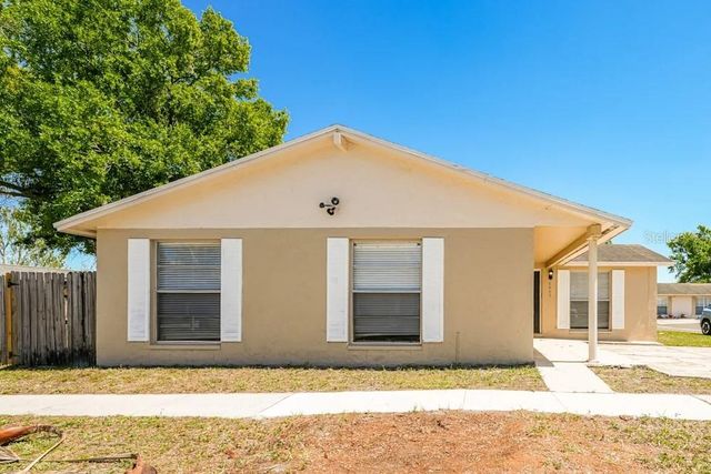 6405 REGATTA COURT, Tampa, FL 33634