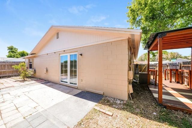 6405 REGATTA COURT, Tampa, FL 33634