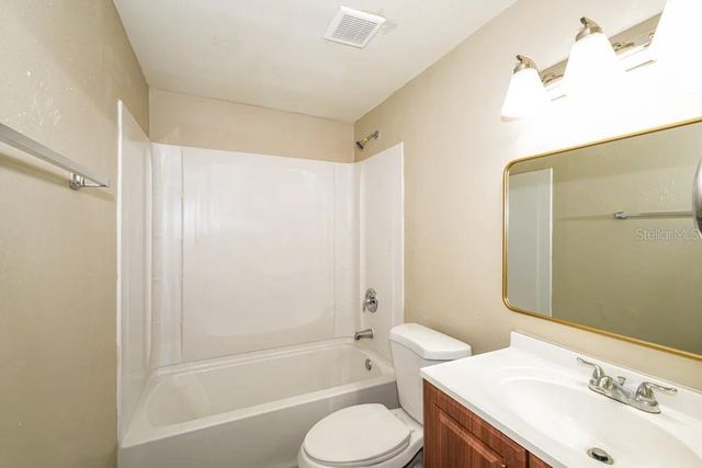 6405 REGATTA COURT, Tampa, FL 33634