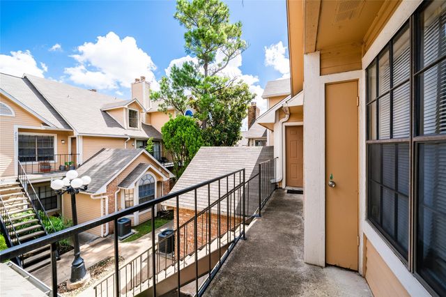 2300 Old Spanish Trail 2063, Houston, TX 77054