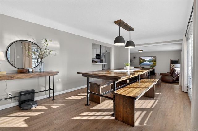 3814 Hillside Drive, Cedar Falls, IA 50613