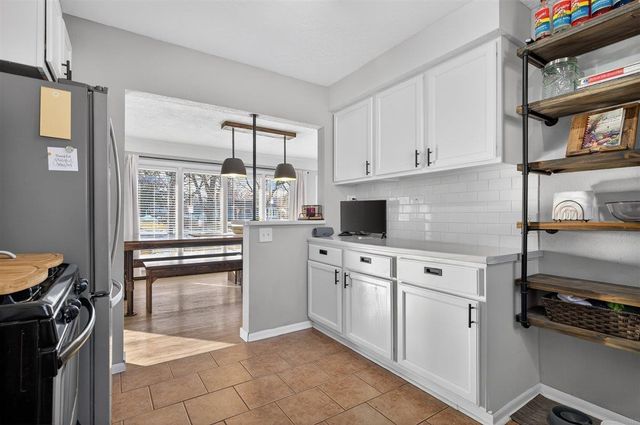 3814 Hillside Drive, Cedar Falls, IA 50613