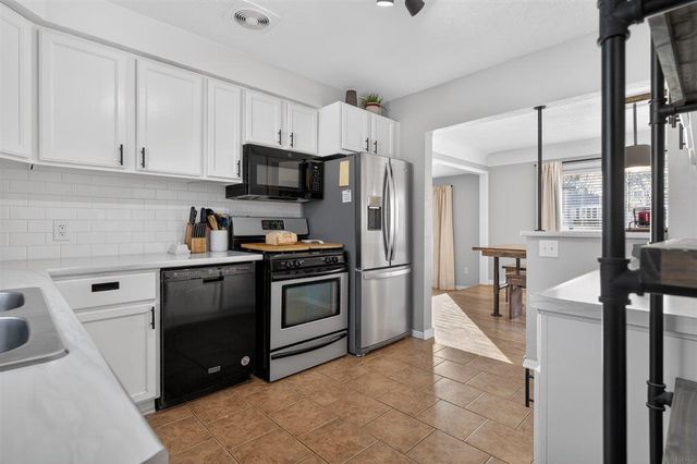 3814 Hillside Drive, Cedar Falls, IA 50613