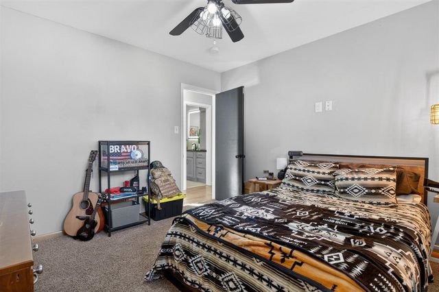 3814 Hillside Drive, Cedar Falls, IA 50613