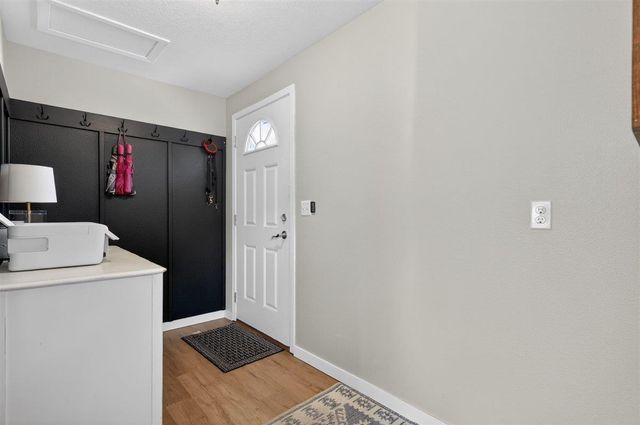 3814 Hillside Drive, Cedar Falls, IA 50613