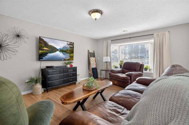 3814 Hillside Drive, Cedar Falls, IA 50613