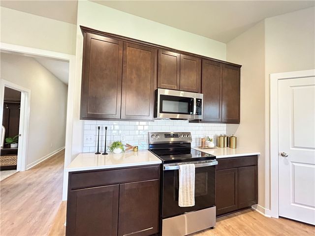 1935 Pinemont View Drive, Bryan, TX 77807