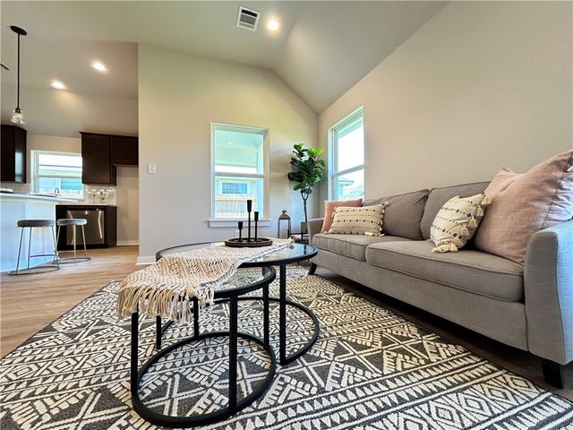 1935 Pinemont View Drive, Bryan, TX 77807