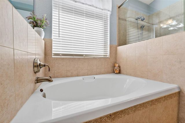 9324 HIDDEN WATER CIRCLE, Riverview, FL 33578