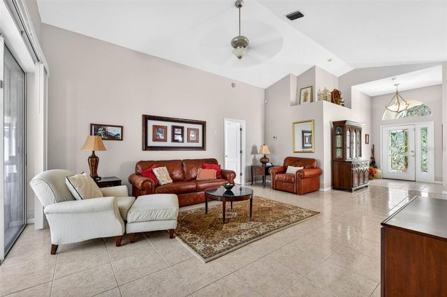 9324 HIDDEN WATER CIRCLE, Riverview, FL 33578