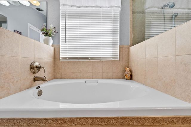 9324 HIDDEN WATER CIRCLE, Riverview, FL 33578