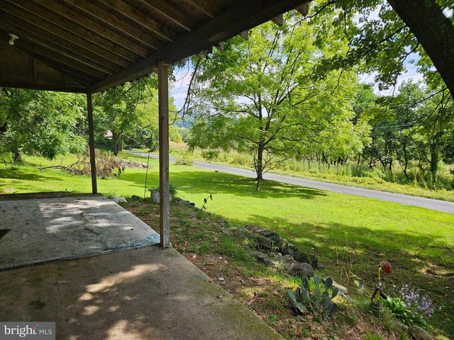 107 BETHESDA, Elverson, PA 19520