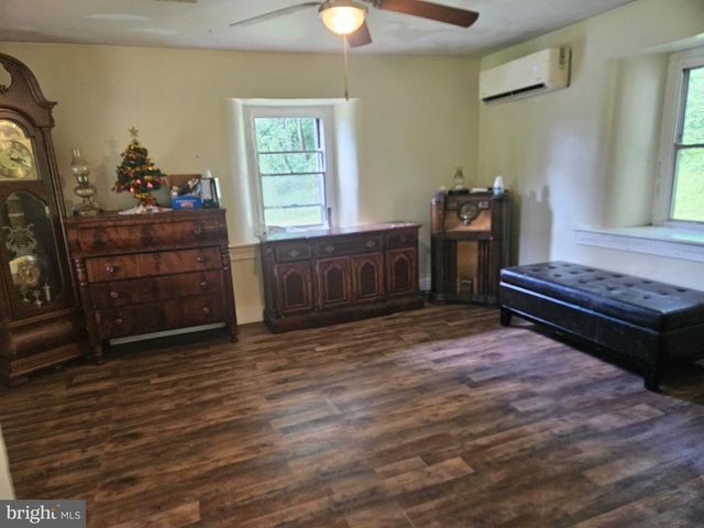 107 BETHESDA, Elverson, PA 19520