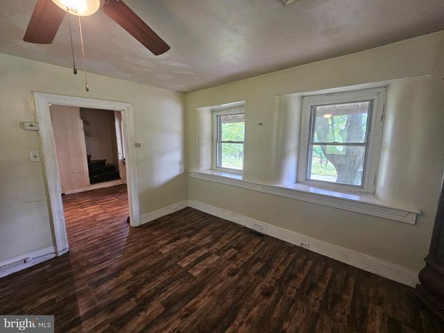 107 BETHESDA, Elverson, PA 19520