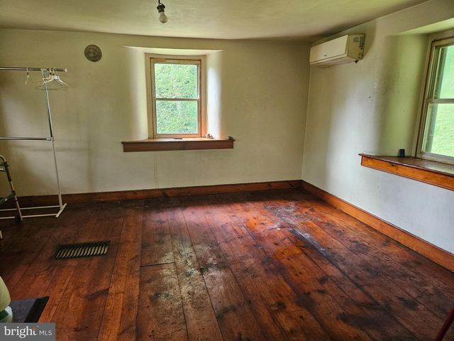 107 BETHESDA, Elverson, PA 19520