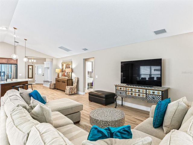 889 JAY STREET, The Villages, FL 32163