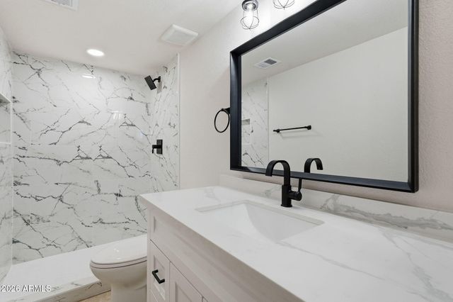 1327 W PIUTE Avenue, Phoenix, AZ 85027