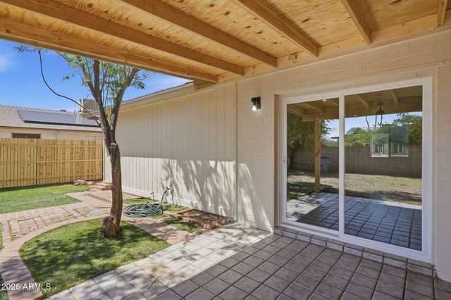 1327 W PIUTE Avenue, Phoenix, AZ 85027