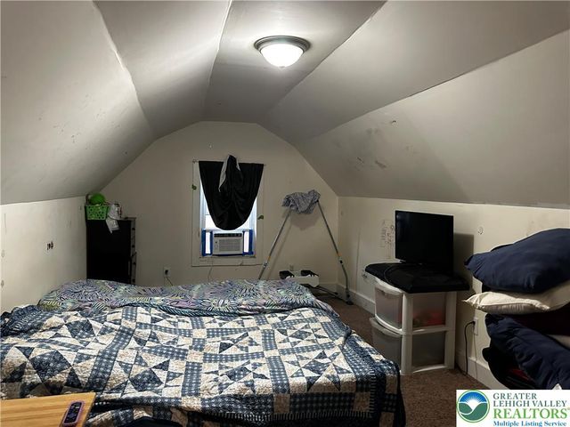134 East High Street, Hellertown Boro, PA 18055
