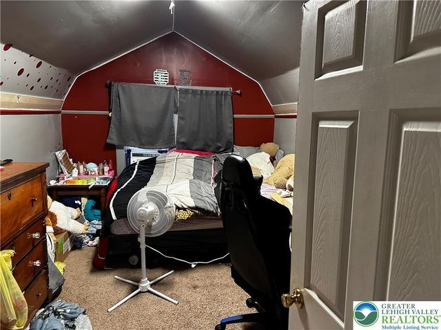 134 East High Street, Hellertown Boro, PA 18055