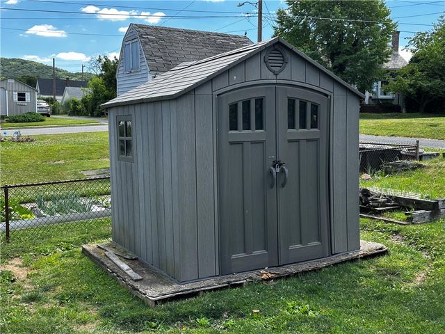 134 East High Street, Hellertown Boro, PA 18055