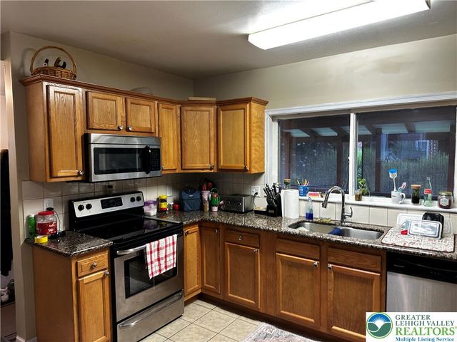 134 East High Street, Hellertown Boro, PA 18055