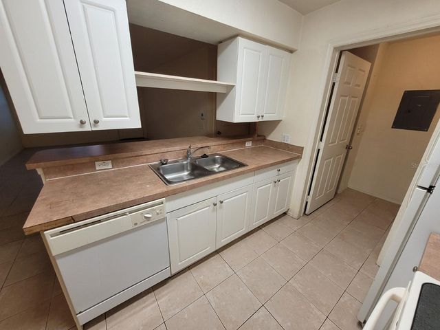 36101 DEER CREEK DRIVE 104, Zephyrhills, FL 33541