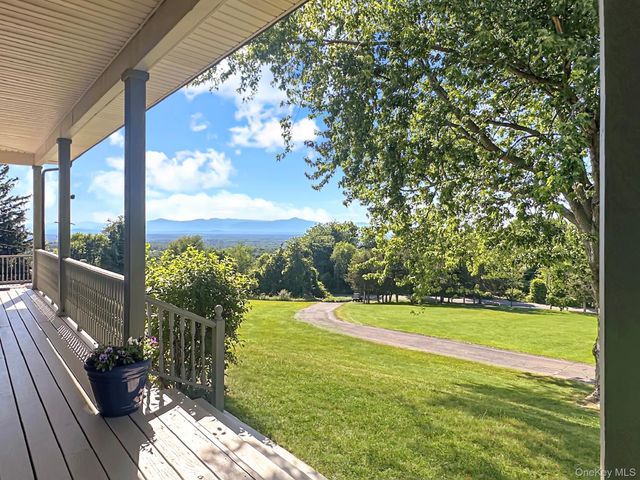 350 Taghkanic Road, Elizaville, NY 12523
