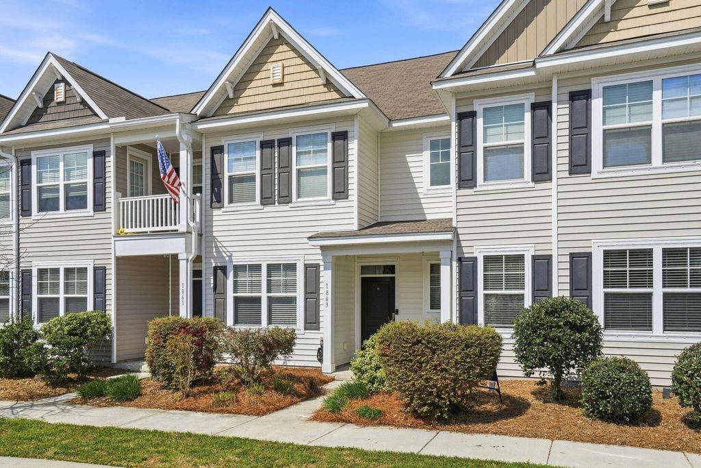 Image 1 of property listing at 1863 Towne Street, Johns Island, SC 29455