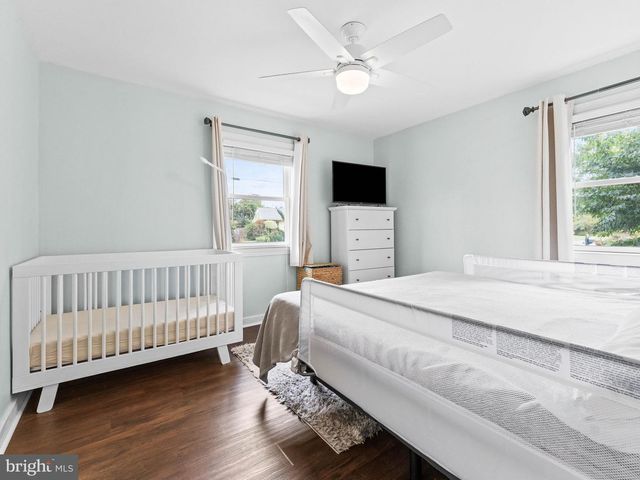 28 DREXEL AVE, Stratford, NJ 08084