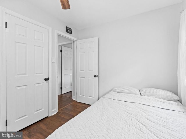 28 DREXEL AVE, Stratford, NJ 08084