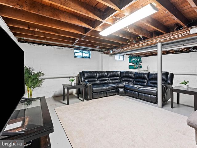 28 DREXEL AVE, Stratford, NJ 08084