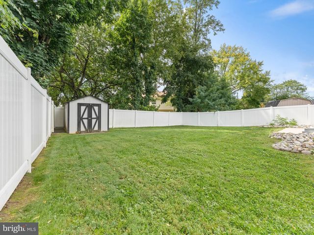 28 DREXEL AVE, Stratford, NJ 08084