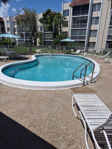 3531 Inverrary Drive H406, Lauderhill, FL 33319