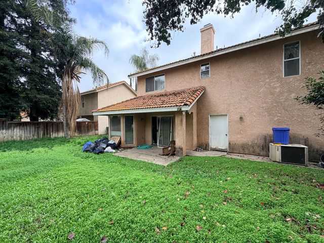 364 E Marwood Lane, Fresno, CA 93720